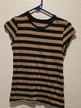 Universal Thread Black and Tan Striped Crew Neck Tee
